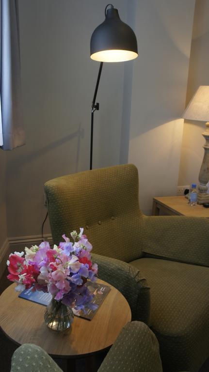 Abergavenny Hotel ภายนอก รูปภาพ